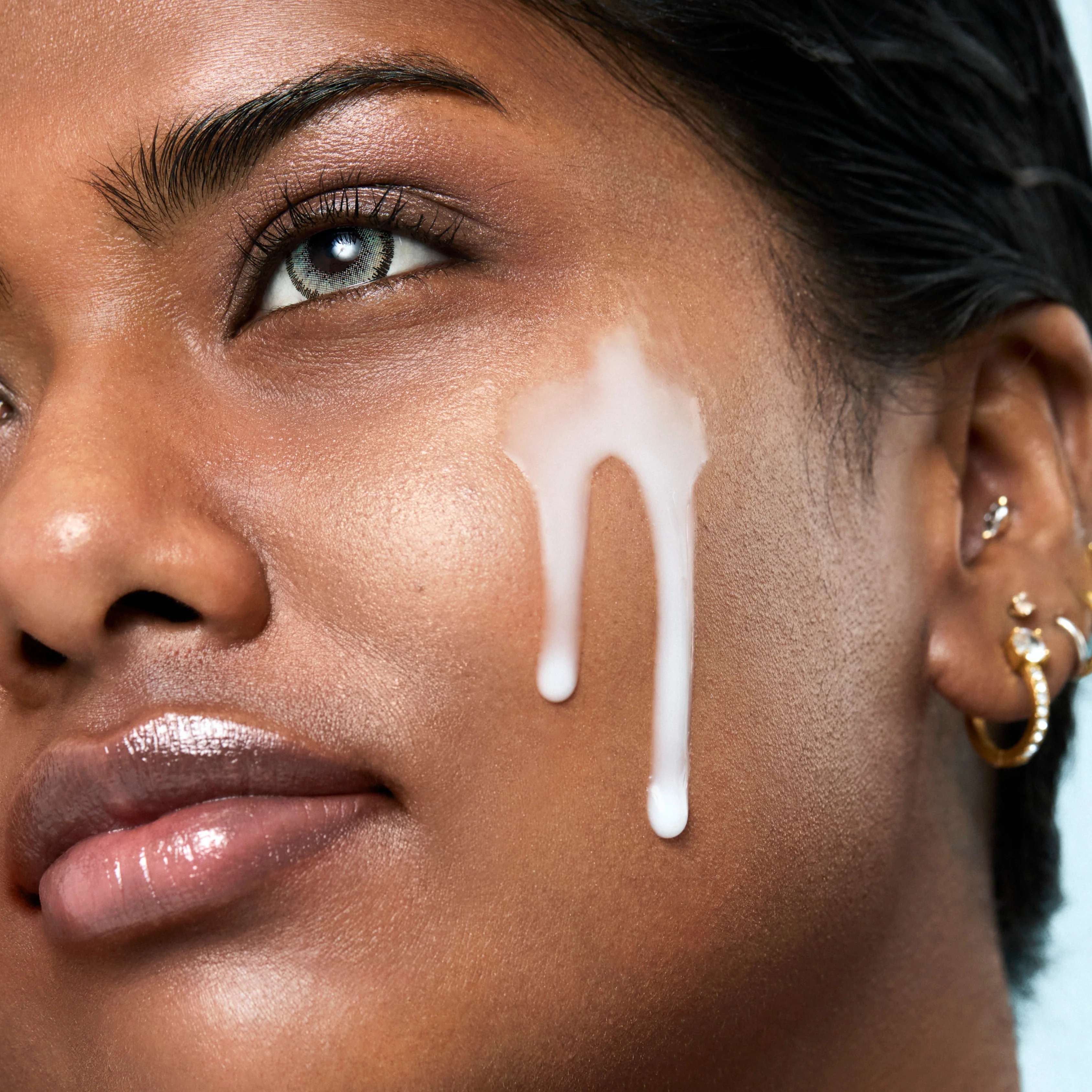 Pearl Drip Soothing + Hydration Milky Toner - Image 4